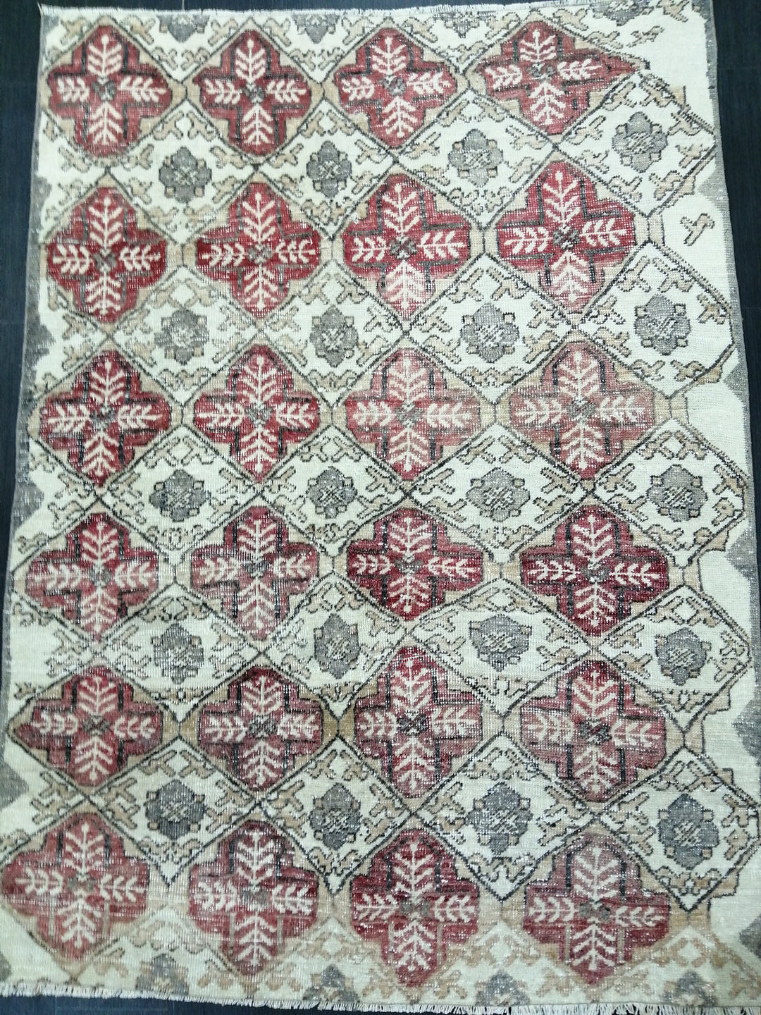 Turkish Oushak Rug 4' 6" x 6' 4" Hand-Knotted close-up