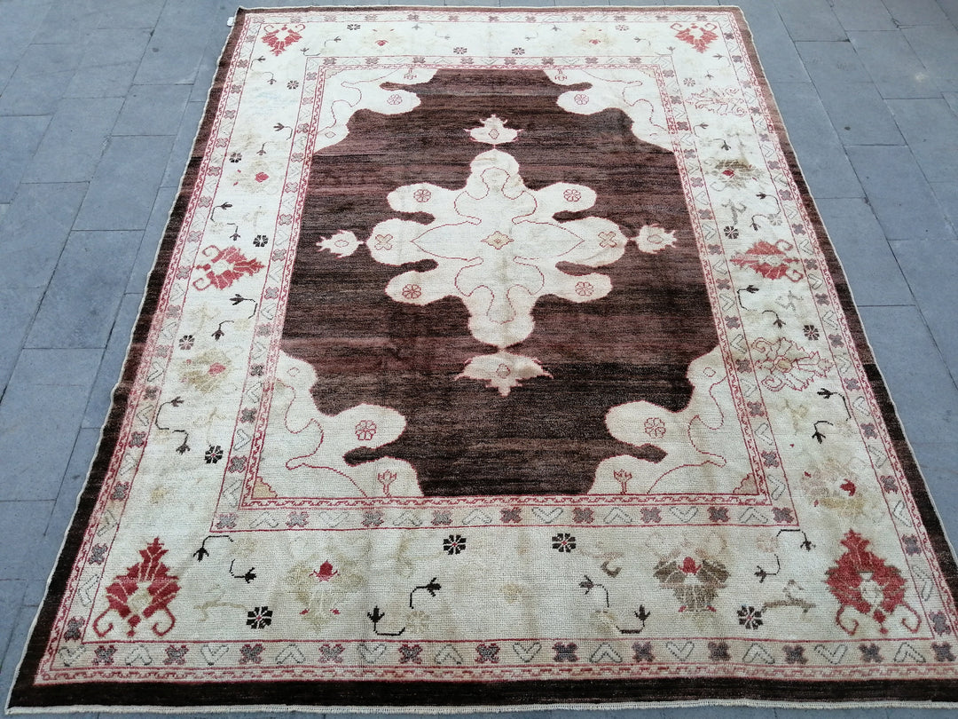 Turkish Oushak Rug 9' 1" x 11' 10" Hand-Knotted detail
