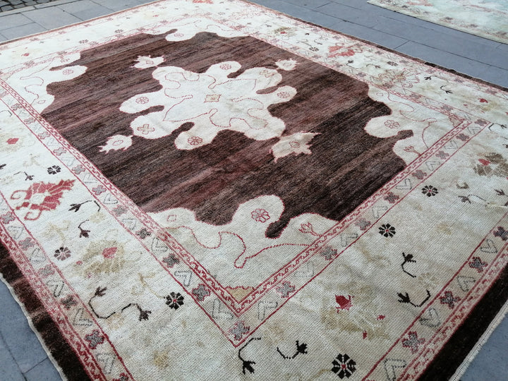 Turkish Oushak Rug 9' 1" x 11' 10" Hand-Knotted