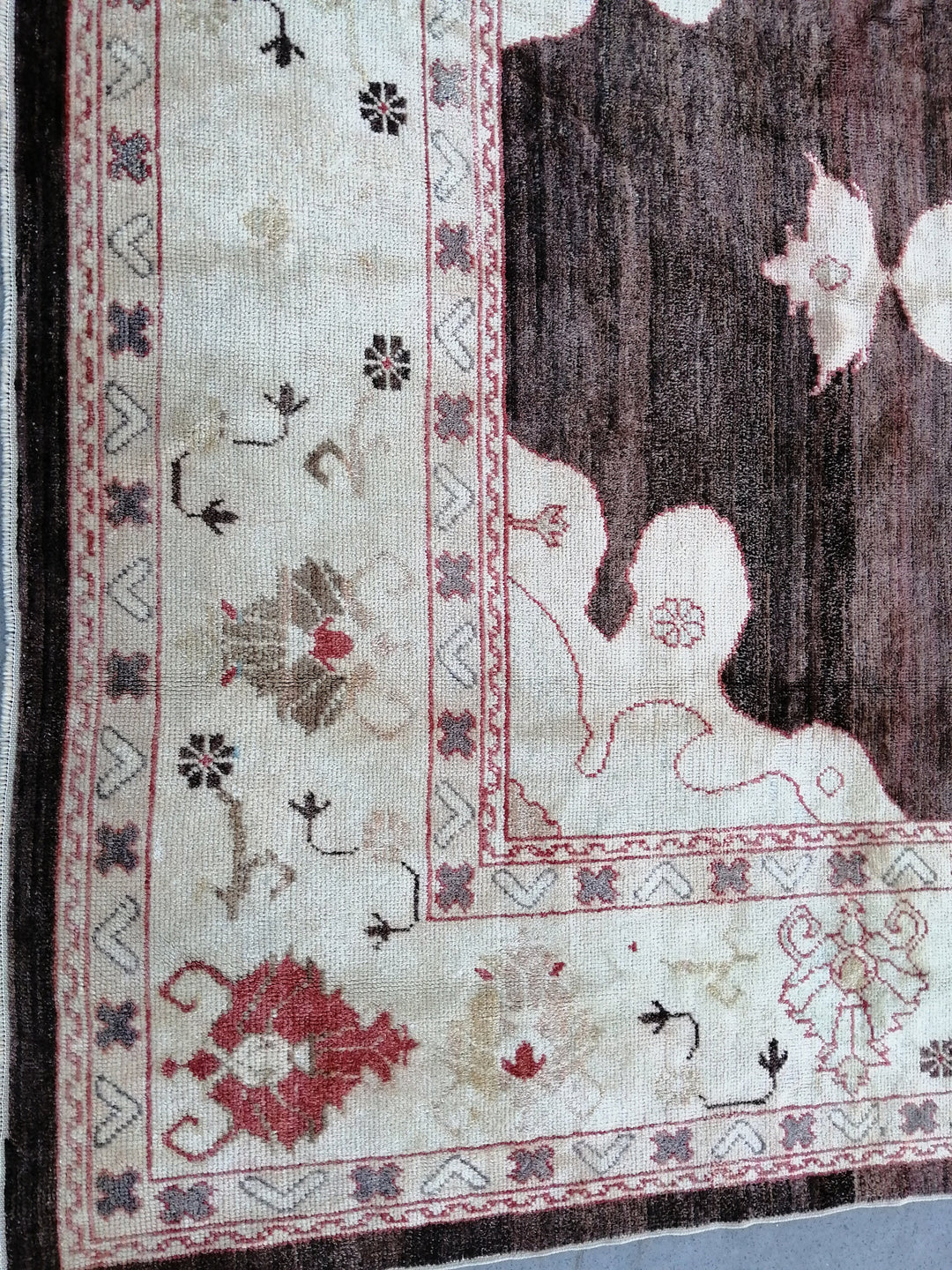 Turkish Oushak Rug 9' 1" x 11' 10" Hand-Knotted texture