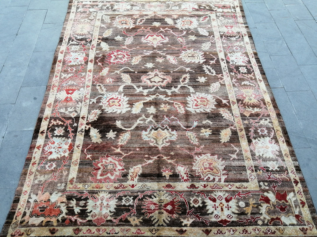 Turkish Oushak Rug 8' 7" x 12' Hand-Knotted detail