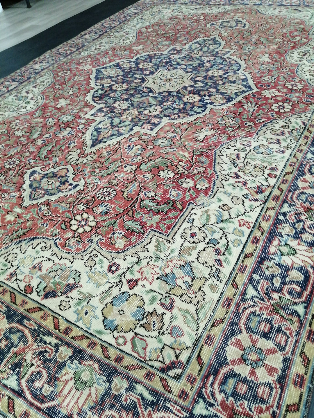Beige Turkish Oushak Rug 6' 8" x 10' 4" Hand-Knotted | No. WR81332