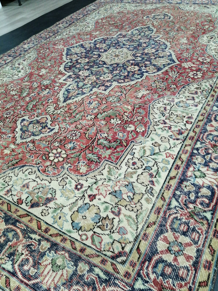 Beige Turkish Oushak Rug 6' 8" x 10' 4" Hand-Knotted | No. WR81332