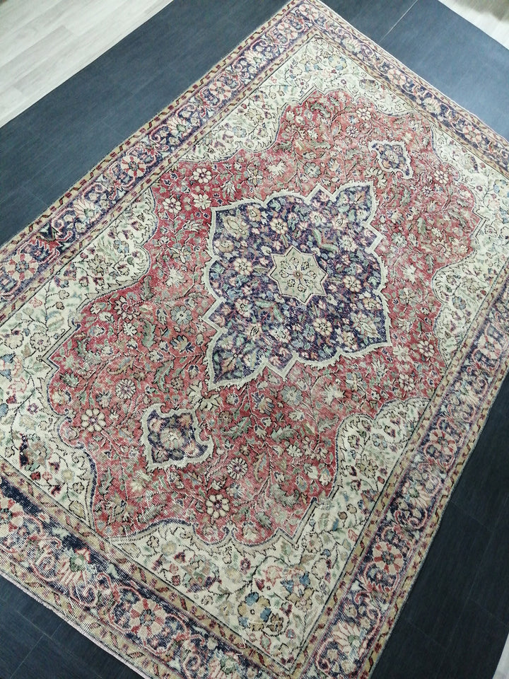 Beige Turkish Oushak Rug 6' 8" x 10' 4" Hand-Knotted | No. WR81332