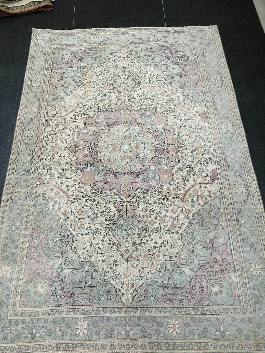 Beige Turkish Oushak Rug 6' 2" x 9' 4" Hand-Knotted pattern