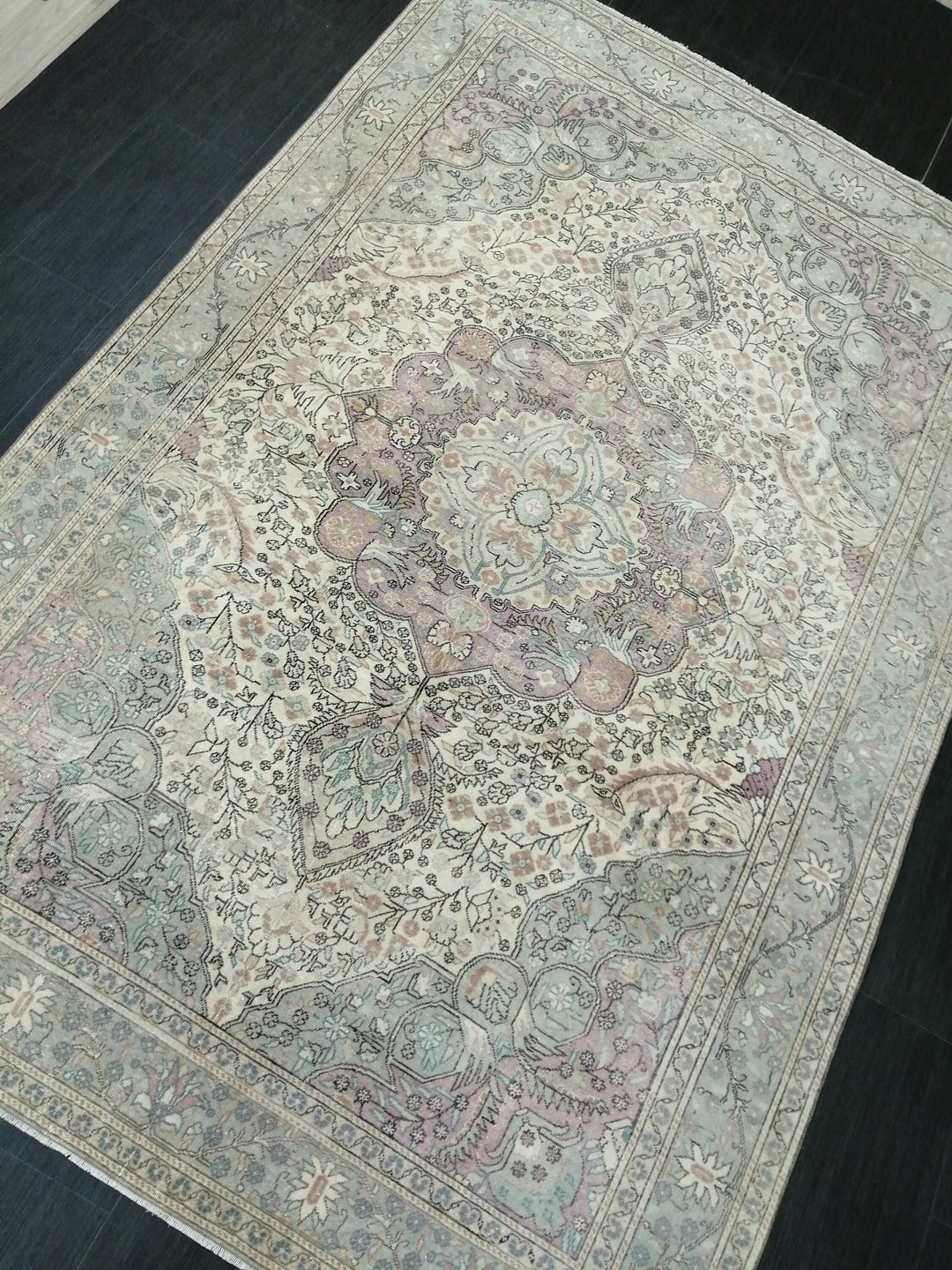 Beige Turkish Oushak Rug 6' 2" x 9' 4" Hand-Knotted border
