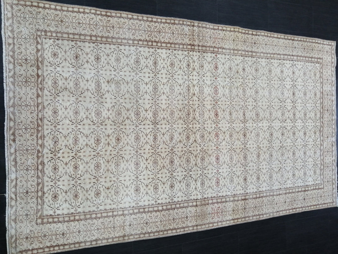 Rust Turkish Oushak Rug 5' 2" x 9' Hand-Knotted field