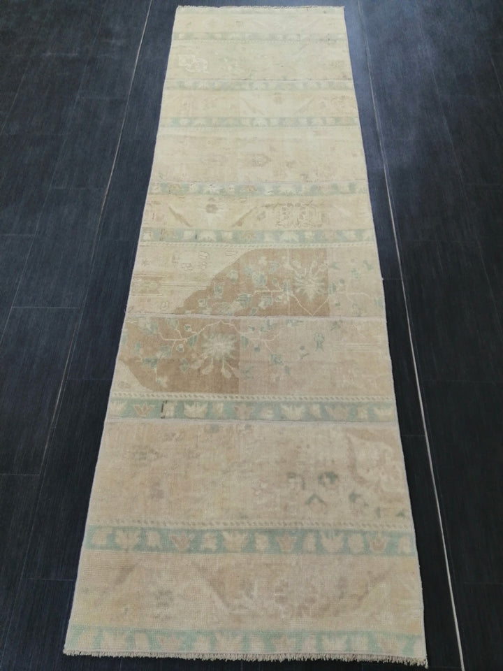 Beige Turkish Runner Rug 2' 6" x 8' 4" Hand-Knotted close-up