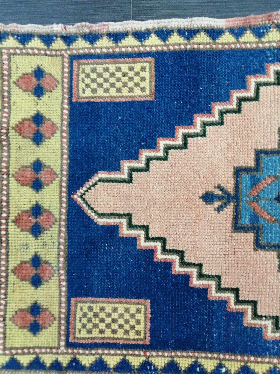 Turkish Oushak Rug 1' 11" x 4' Hand-Knotted field