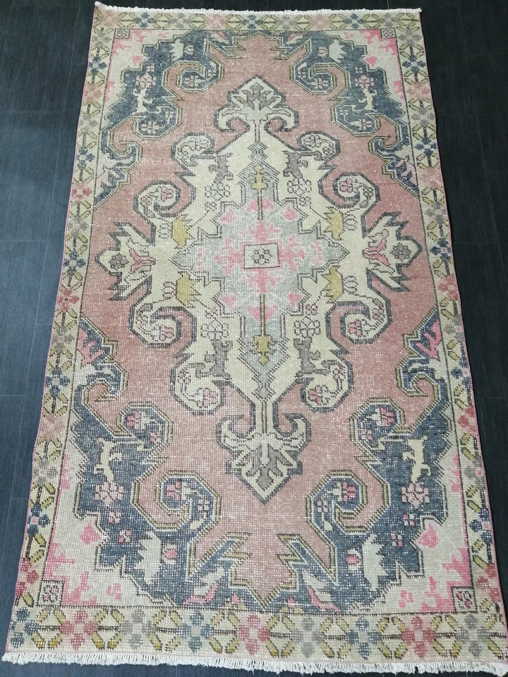 Rust Turkish Oushak Rug 4' x 6' 11" Hand-Knotted detail