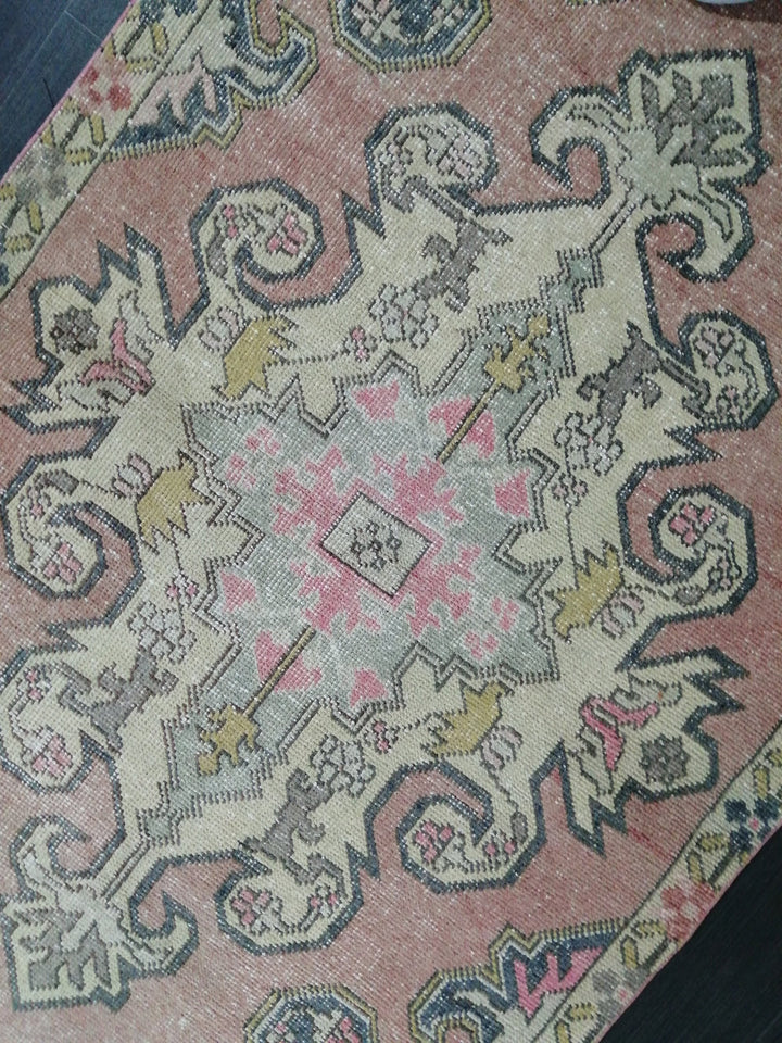 Rust Turkish Oushak Rug 4' x 6' 11" Hand-Knotted close-up