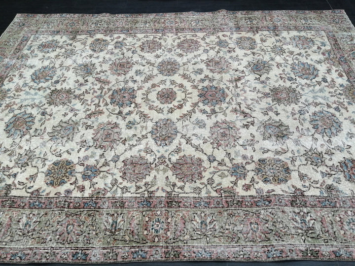 Turkish Oushak Rug 7' 2" x 9' 11" Hand-Knotted field
