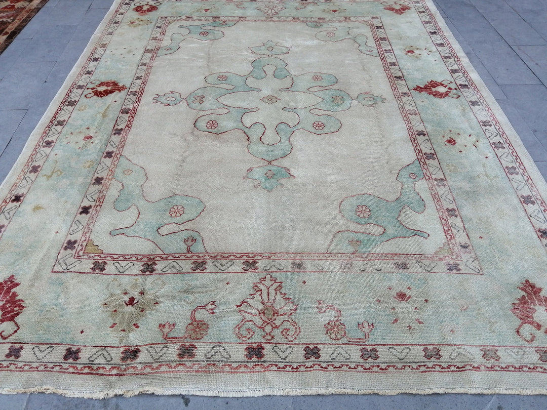 Beige Turkish Oushak Rug 9' 4" x 11' 9" Hand-Knotted pattern