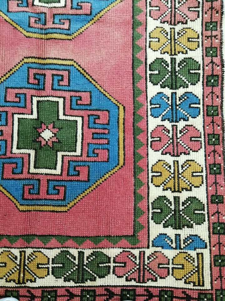 Turkish Oushak Rug 3' 8" x 6' Hand-Knotted close-up