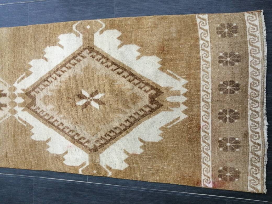 Turkish Runner Rug 2' 7" x 10' 10" Hand-Knotted view