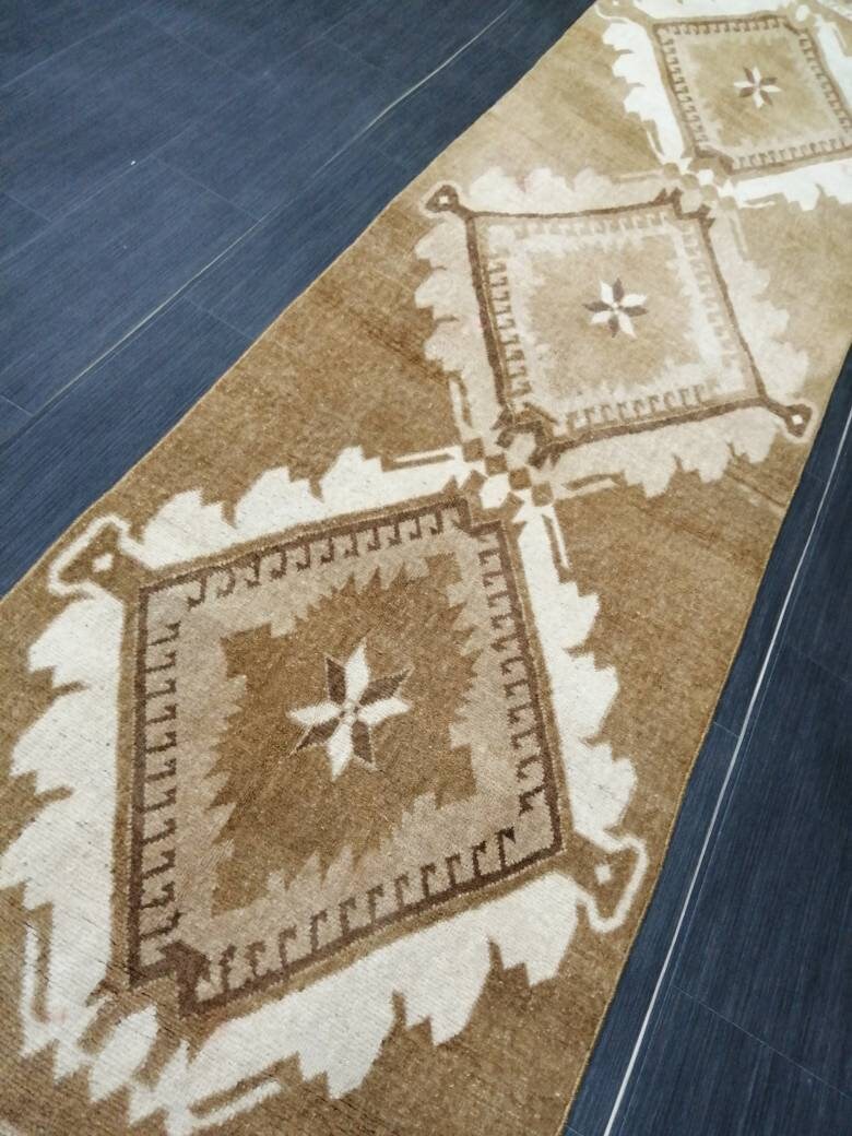 Turkish Runner Rug 2' 7" x 10' 10" Hand-Knotted field