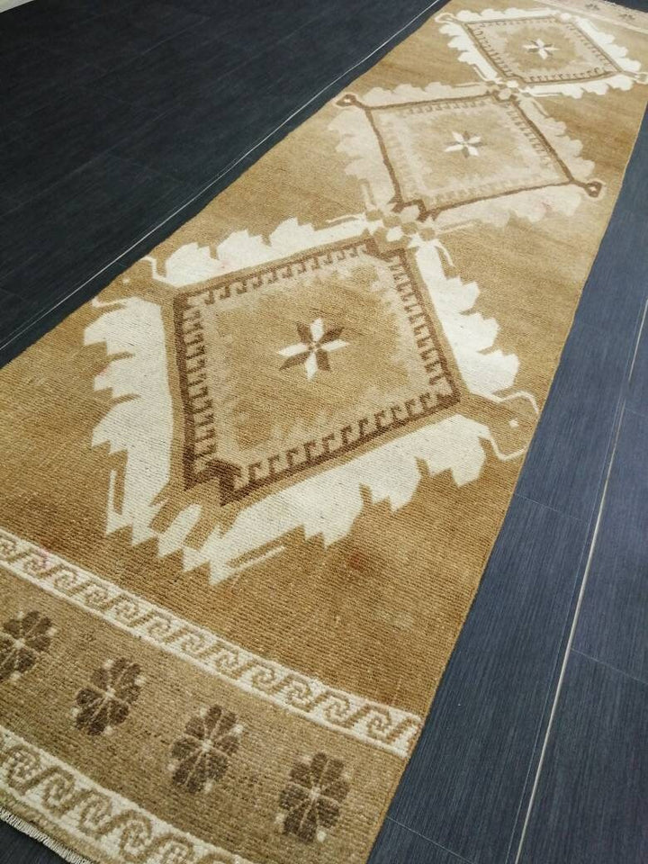 Turkish Runner Rug 2' 7" x 10' 10" Hand-Knotted view 9