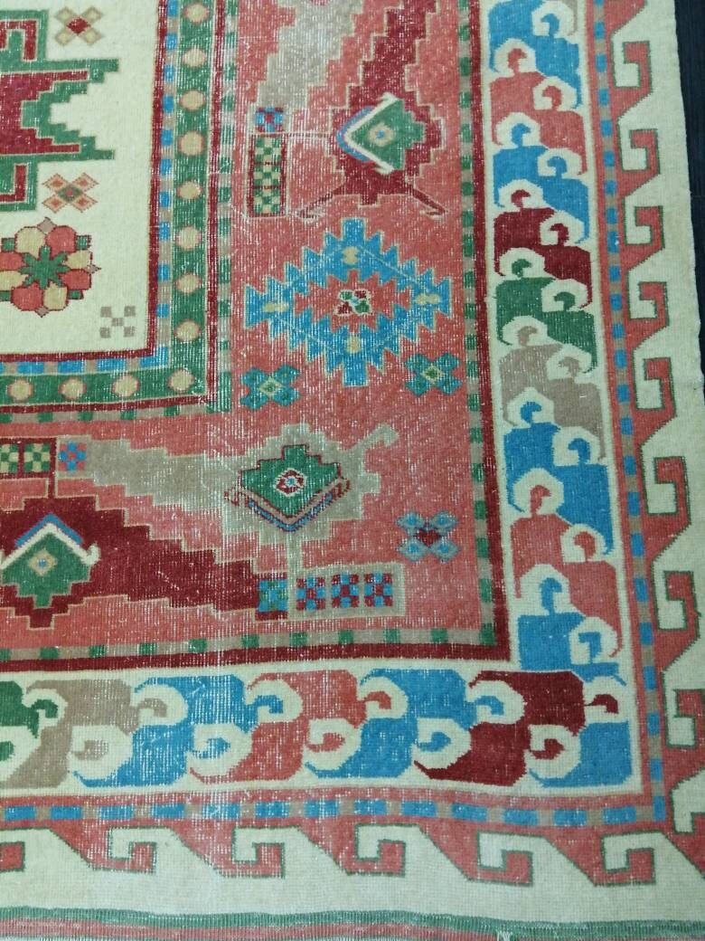 Beige Turkish Runner Rug 6' 9" x 9' 1" Hand-Knotted texture
