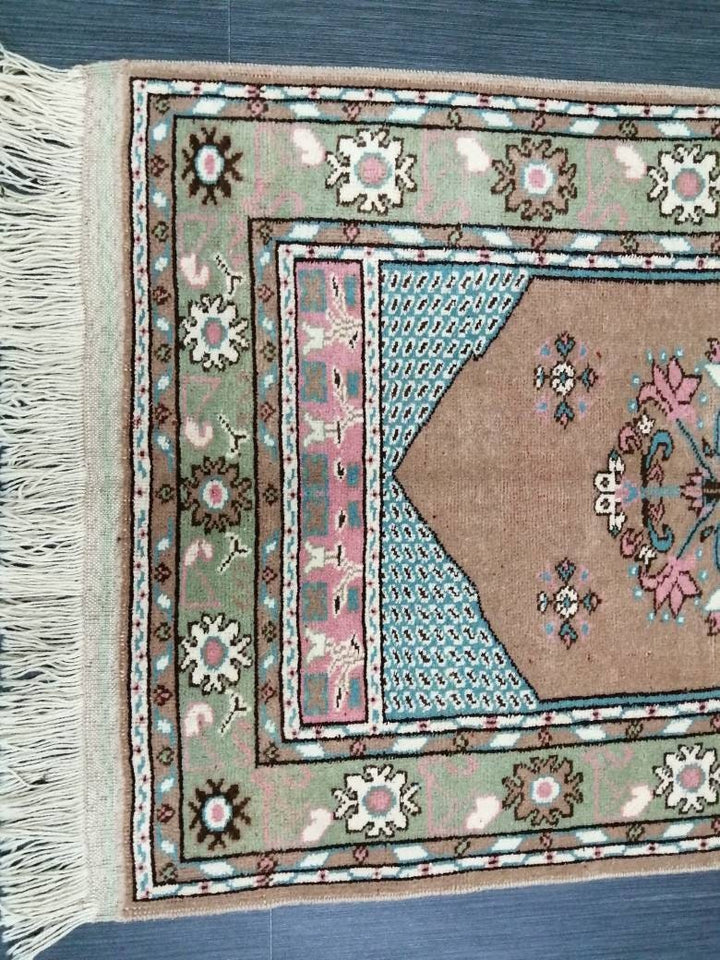 Beige Turkish Runner Rug 2' 7" x 4' 8" Hand-Knotted field
