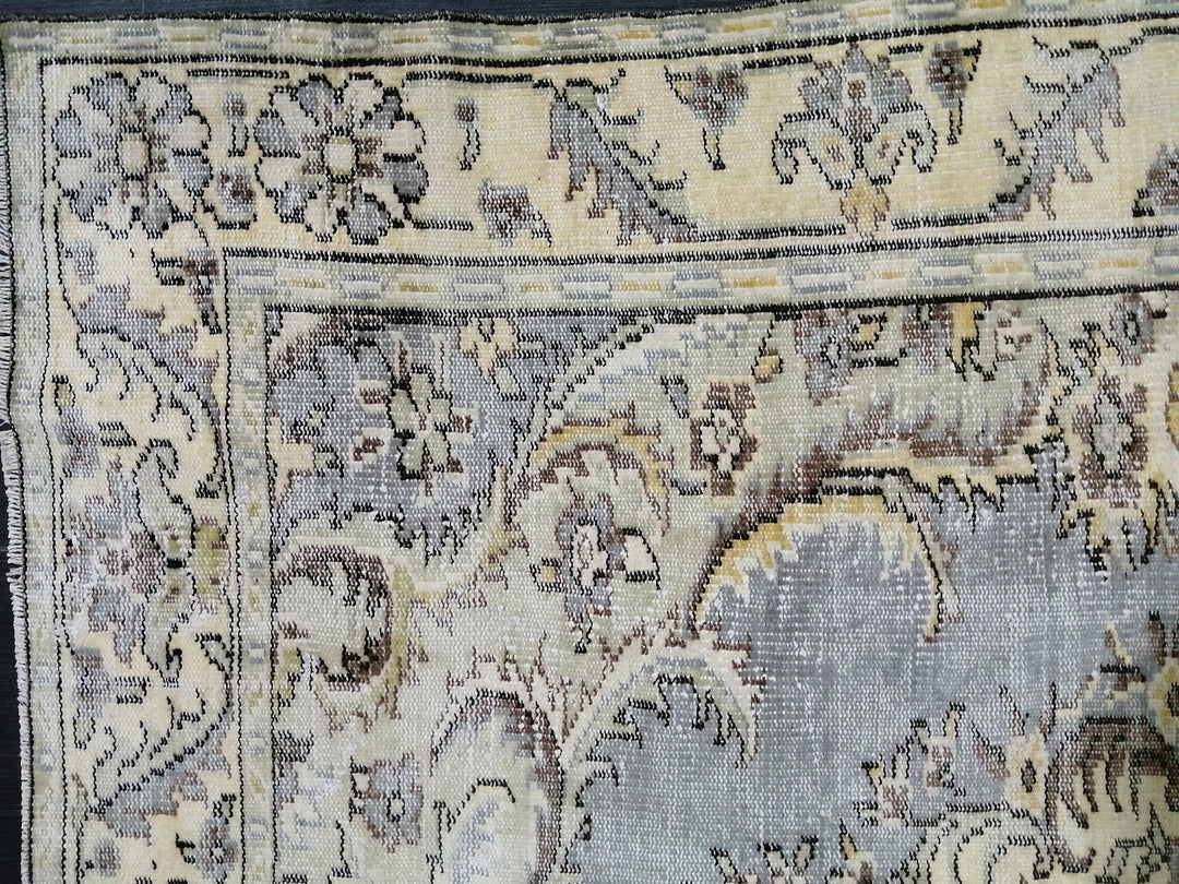 Turkish Runner Rug 6' x 10' Hand-Knotted field