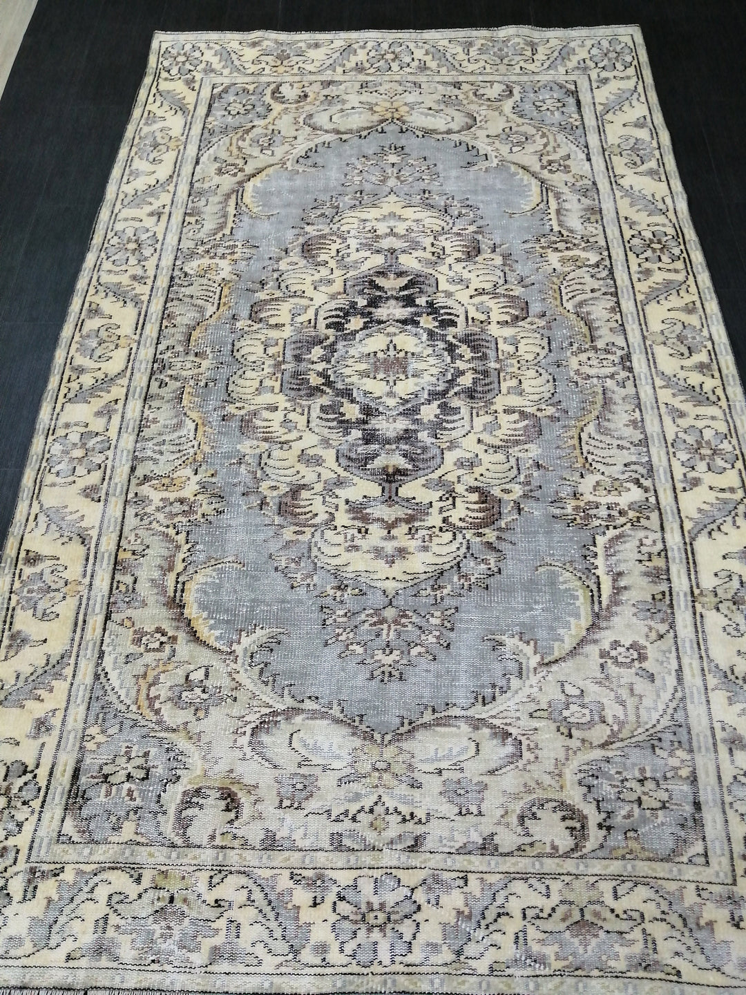 Turkish Runner Rug 6' x 10' Hand-Knotted close-up