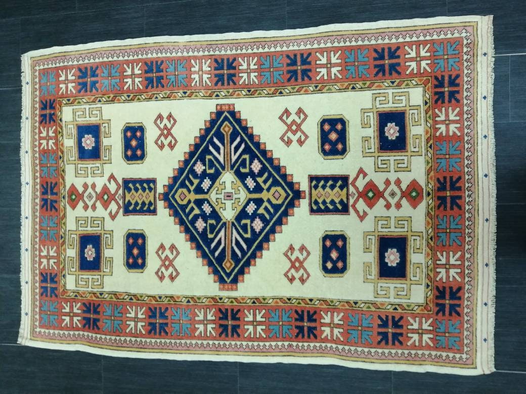 Beige Turkish Runner Rug 3' 7" x 5' 3" Hand-Knotted border