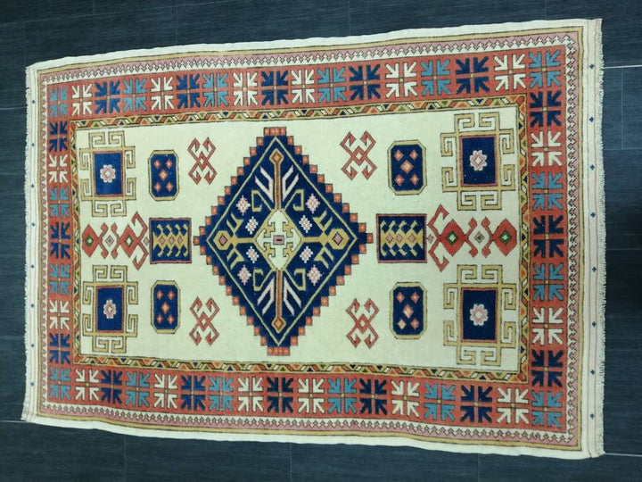 Beige Turkish Runner Rug 3' 7" x 5' 3" Hand-Knotted border