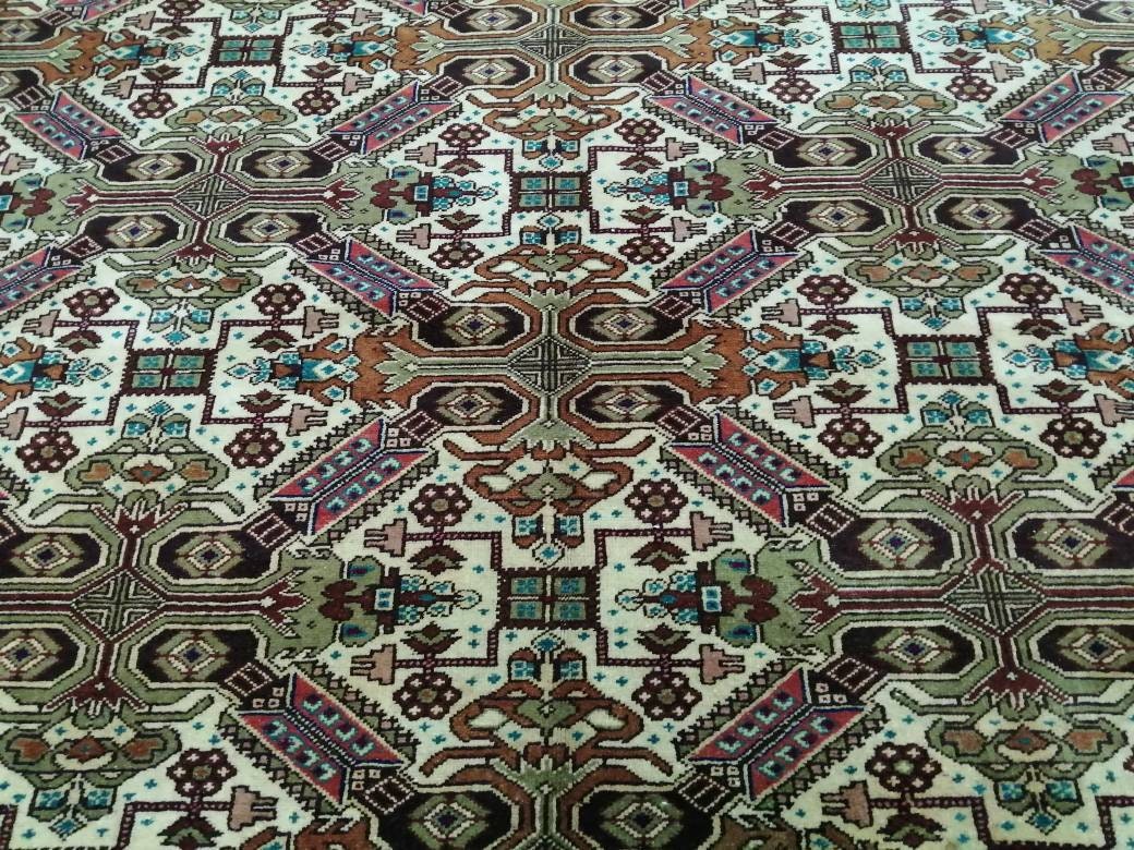 Beige Turkish Oushak Rug 6' 4" x 9' 4" Hand-Knotted border