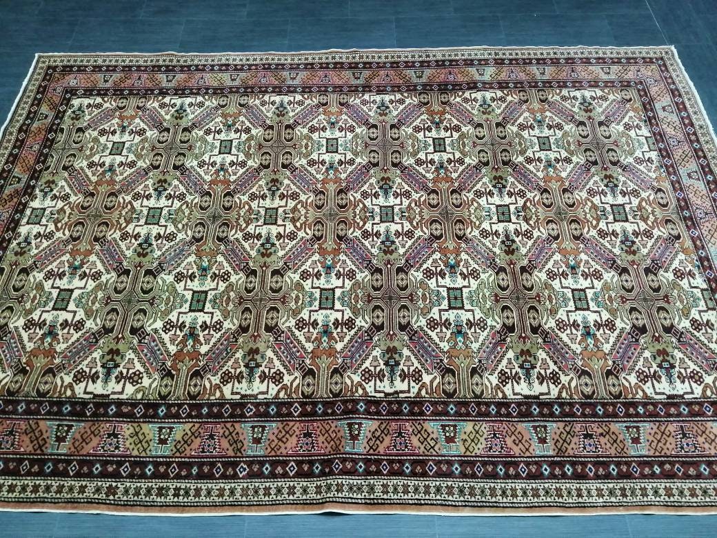 Beige Turkish Oushak Rug 6' 4" x 9' 4" Hand-Knotted close-up