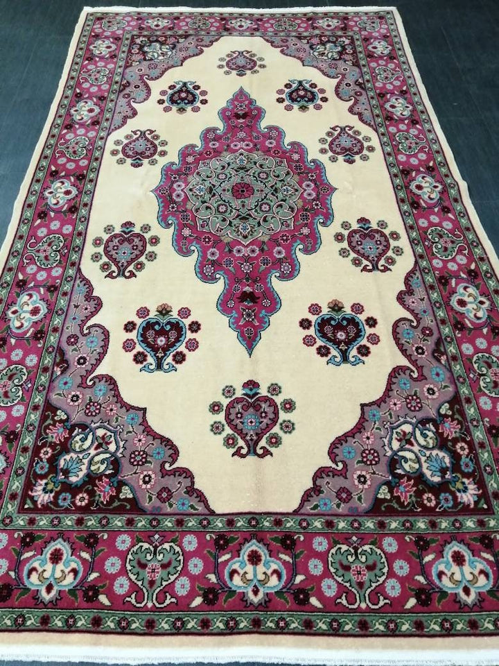Beige Turkish Oushak Rug 5' 1" x 9' 1" Hand-Knotted detail