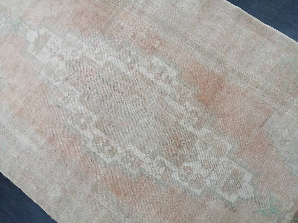 Beige Turkish Runner Rug 5' 3" x 10' 9" Hand-Knotted texture
