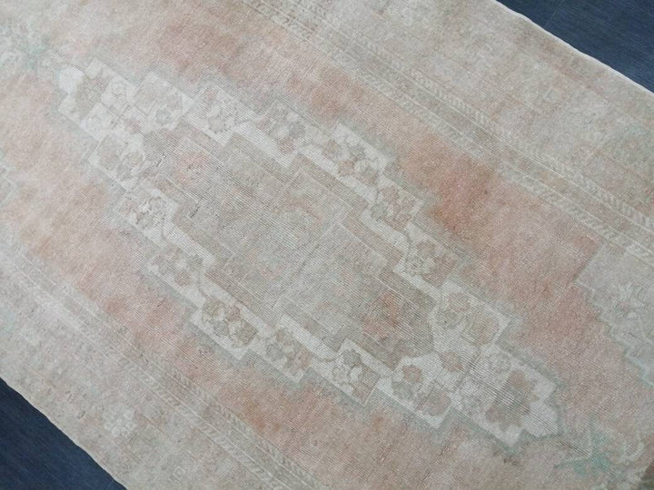 Beige Turkish Runner Rug 5' 3" x 10' 9" Hand-Knotted texture