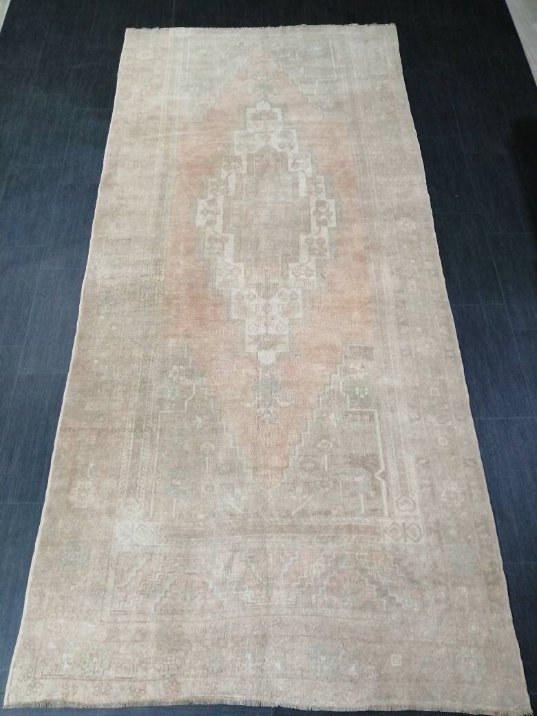 Beige Turkish Runner Rug 5' 3" x 10' 9" Hand-Knotted border