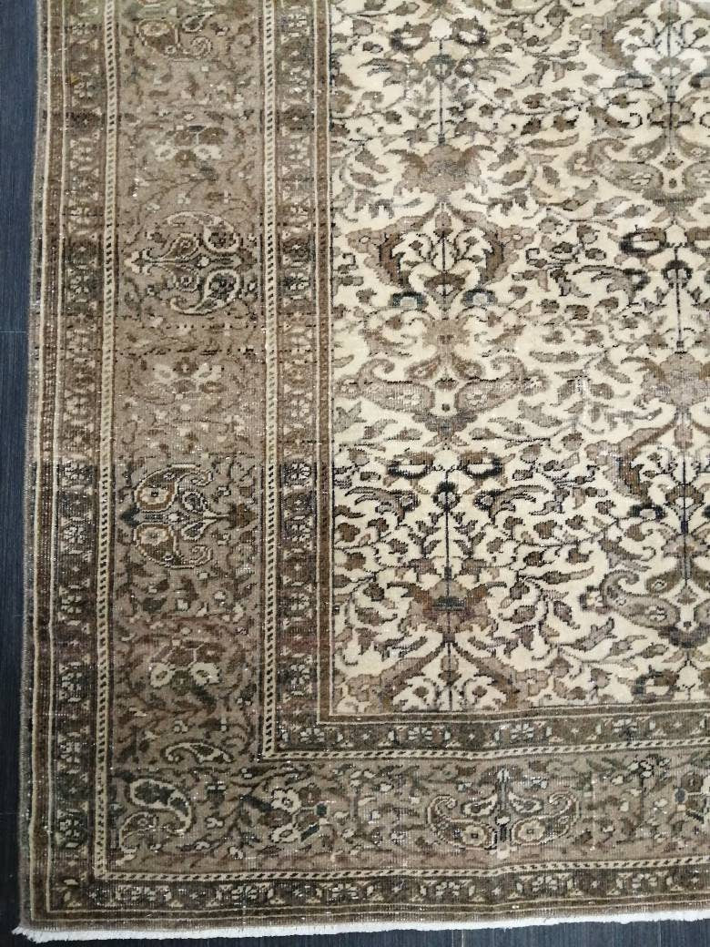 Turkish Oushak Rug 6' 3" x 9' 6" Hand-Knotted pattern