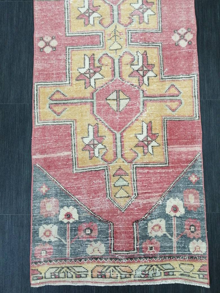 Beige Turkish Runner Rug 2' 6" x 7' 3" Hand-Knotted close-up