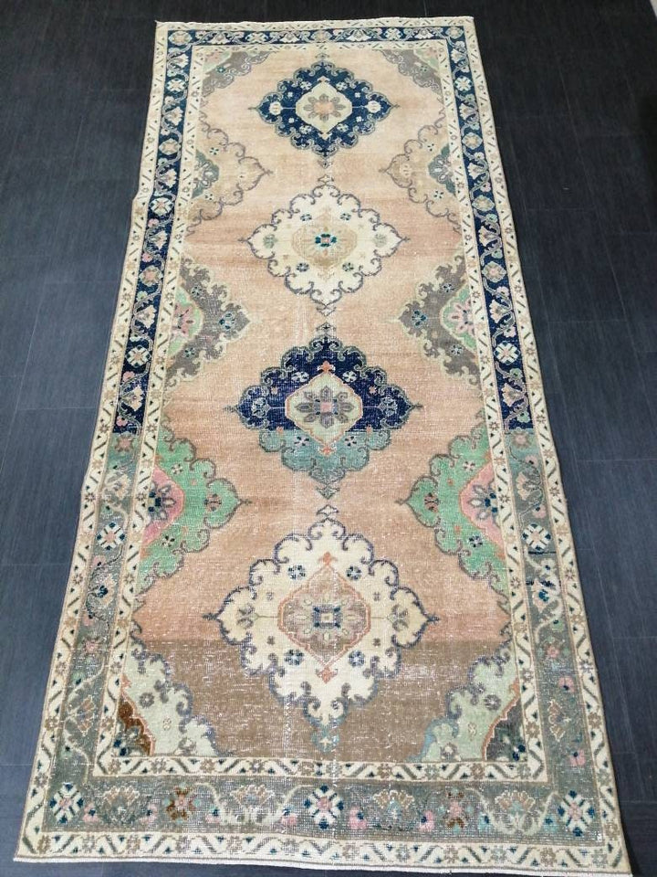 Beige Turkish Runner Rug 4' 6" x 10' 3" Hand-Knotted texture