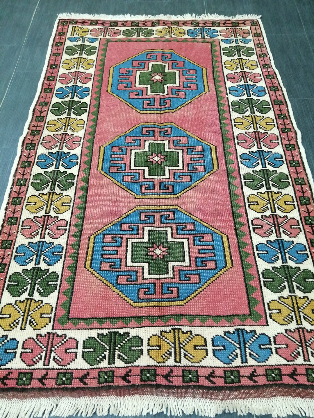 Turkish Oushak Rug 3' 8" x 6' Hand-Knotted border