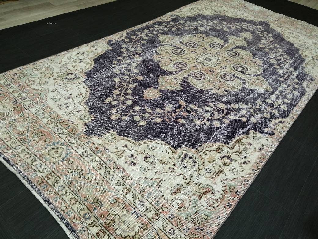 Turkish Runner Rug 5' 5" x 10' 8" Hand-Knotted detail