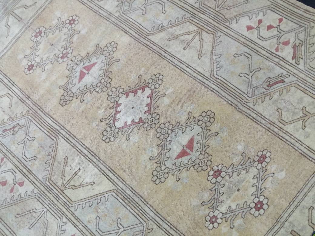 Beige Turkish Oushak Rug 6' 9" x 9' 6" Hand-Knotted border