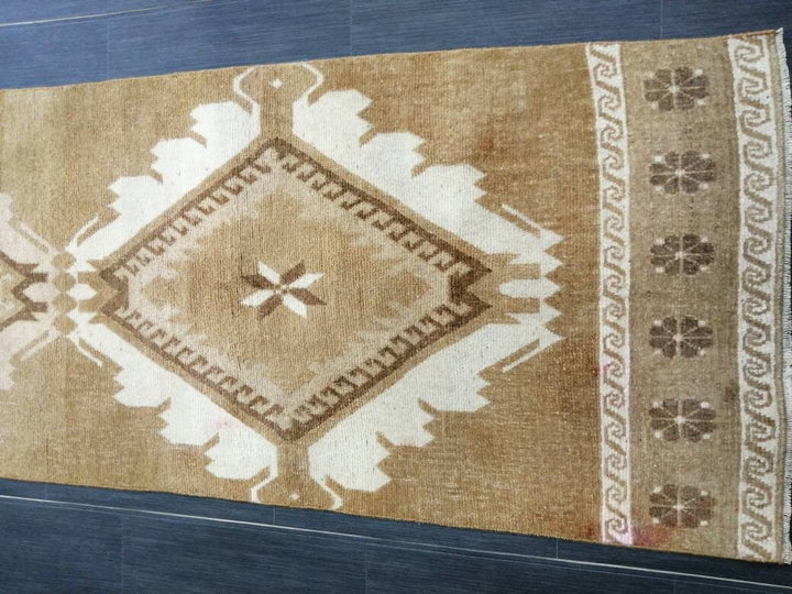 Turkish Runner Rug 2' 7" x 10' 10" Hand-Knotted reverse