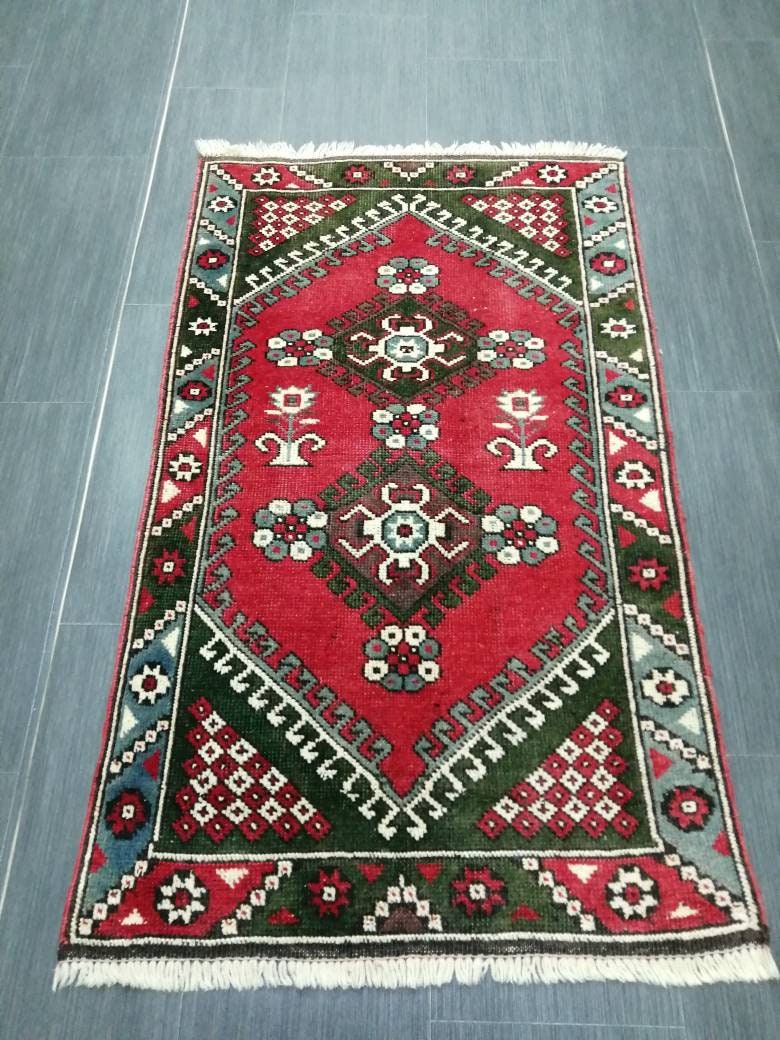 Beige Turkish Runner Rug 2' 4" x 3' 10" Hand-Knotted close-up