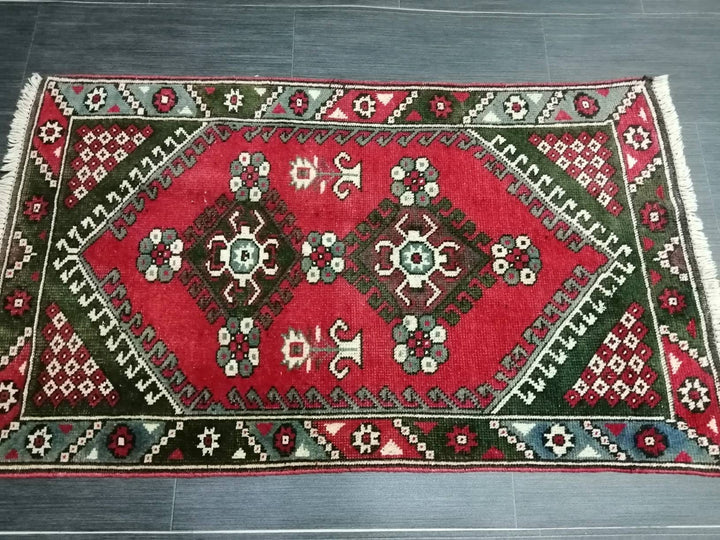 Beige Turkish Runner Rug 2' 4" x 3' 10" Hand-Knotted pattern