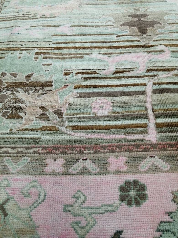 Turkish Oushak Rug 9' 3" x 12' 3" Hand-Knotted close-up