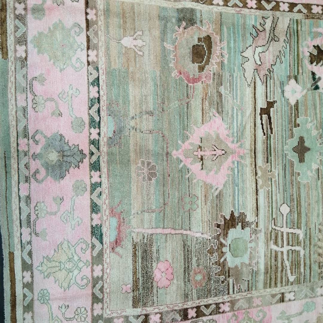 Turkish Oushak Rug 9' 3" x 12' 3" Hand-Knotted texture