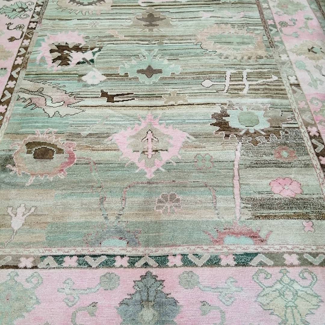 Turkish Oushak Rug 9' 3" x 12' 3" Hand-Knotted field