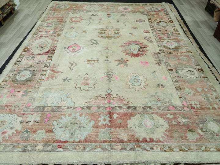 Turkish Oushak Rug 9' x 12' 2" Hand-Knotted detail