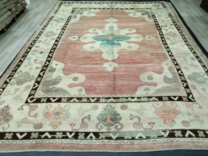 Turkish Oushak Rug 9' 1" x 12' 9" Hand-Knotted detail