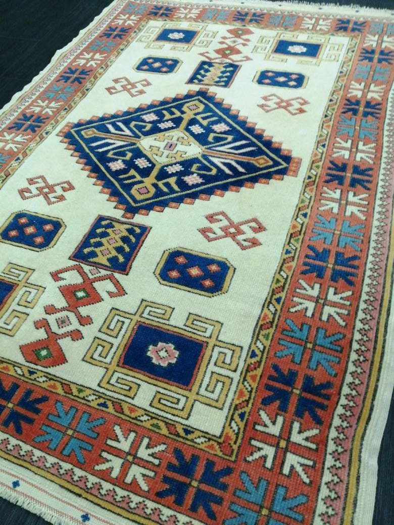 Beige Turkish Runner Rug 3' 7" x 5' 3" Hand-Knotted detail