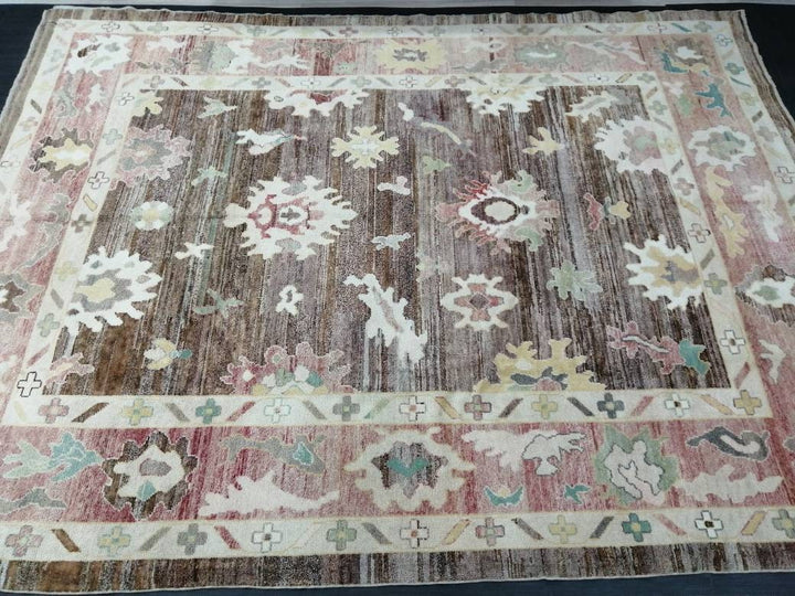 Turkish Oushak Rug 9' 3" x 12' 2" Hand-Knotted close-up