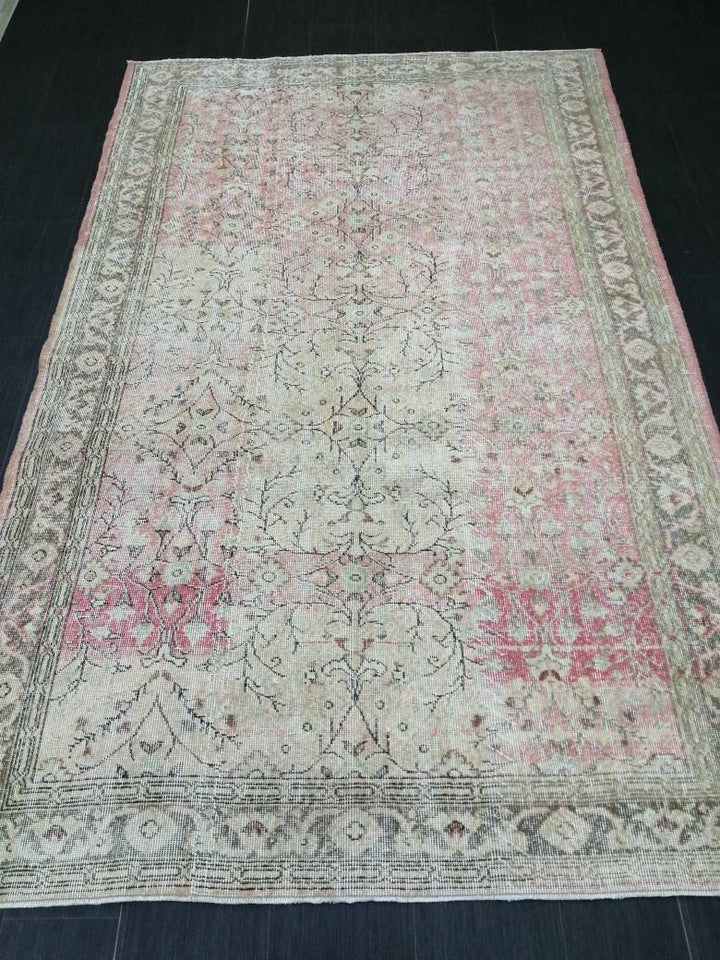 Pink Turkish Oushak Rug 5' 9" x 9' 1" Hand-Knotted border